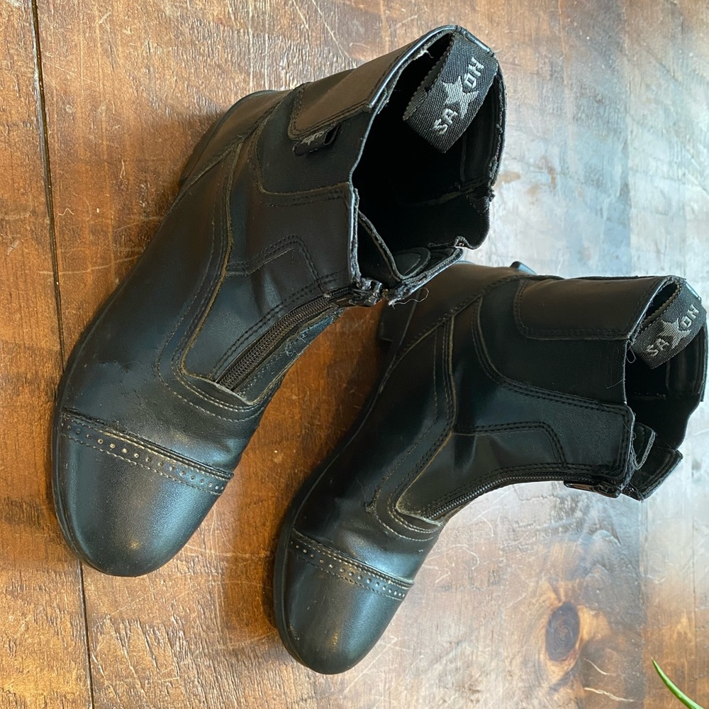 Saxon Youth Paddock Boots